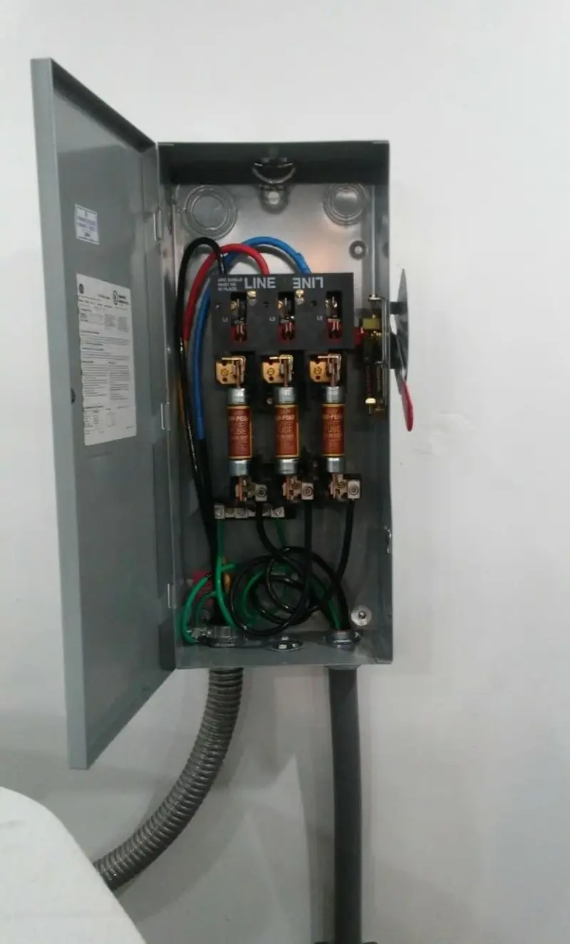 Three-phase disconnect switch installed for Electrical Wiring & Rewiring in Wollochet